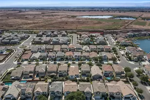 2389 Middlebury Dr, Lathrop, CA 95330 - Photo 42