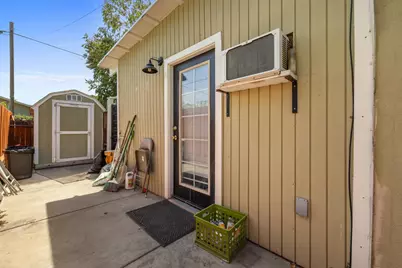 2110 Monticello Avenue, Modesto, CA 95350 - Photo 32