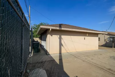 1006 Lassen Avenue, Modesto, CA 95358 - Photo 26