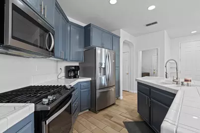 421 Penn Central Court, Rio Linda, CA 95673 - Photo 6