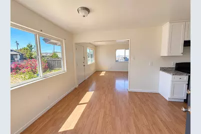 3241 24th Avenue, Sacramento, CA 95820 - Photo 4