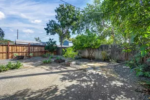 2225 36th St, Sacramento, CA 95817 - Photo 60
