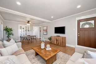 2225 36th St, Sacramento, CA 95817 - Photo 10