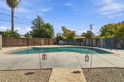 611 E 20th Street, Merced, CA 95340 - Photo 42