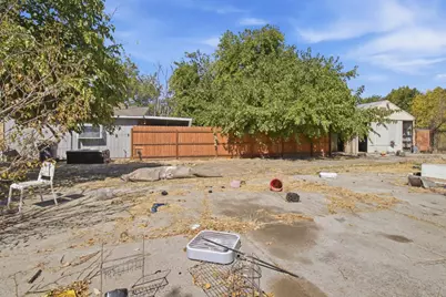 2930 Albatross Way, Sacramento, CA 95815 - Photo 2