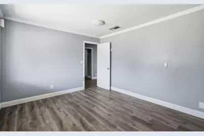 2930 Albatross Way, Sacramento, CA 95815 - Photo 22