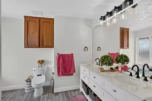 12301 E Jahant Rd, Acampo, CA 95220 - Photo 28