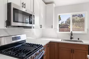 608 Bronze Ln, Waterford, CA 95386 - Photo 18