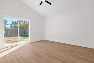 608 Bronze Ln, Waterford, CA 95386 - Photo 20