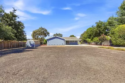 140 Roosevelt Avenue, San Martin, CA 95046 - Photo 52