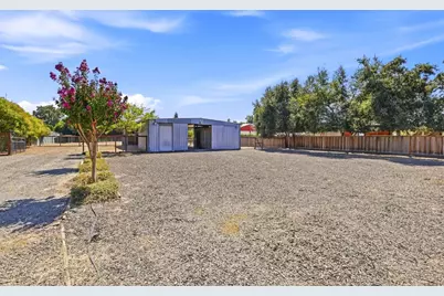140 Roosevelt Avenue, San Martin, CA 95046 - Photo 54