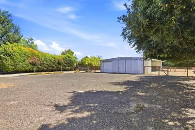 140 Roosevelt Avenue, San Martin, CA 95046 - Photo 56
