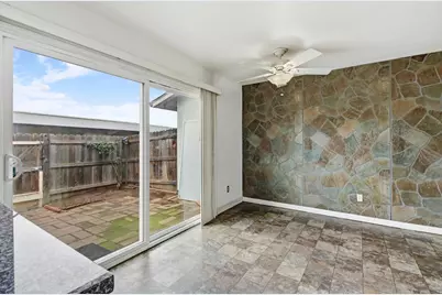 7646 La Mancha Way, Sacramento, CA 95823 - Photo 16