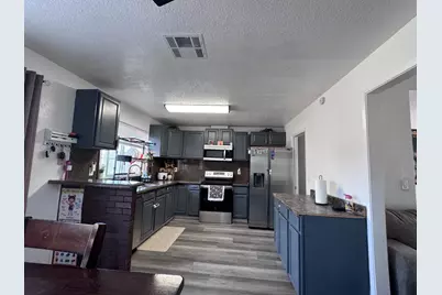 4116 Deer Cross Way, Sacramento, CA 95823 - Photo 10