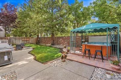 5622 Moonlight Way, Elk Grove, CA 95758 - Photo 48
