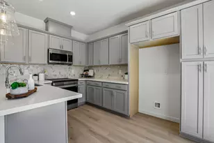 27 Kierland Pl, Elk Grove, CA 95758 - Photo 6