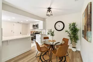 2 Hedgerow Ct, Sacramento, CA 95823 - Photo 8