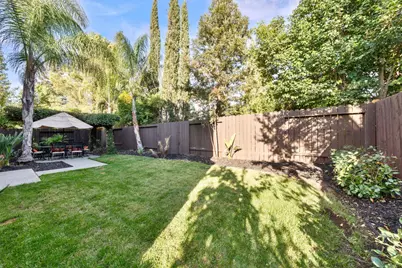 8621 Banton Circle, Elk Grove, CA 95624 - Photo 68