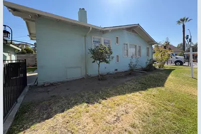 1436 N Pershing Avenue, Stockton, CA 95203 - Photo 22