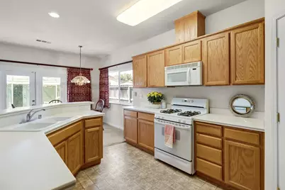 41 Sausalito Court, Sacramento, CA 95823 - Photo 6