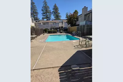 1385 Hood Road, Sacramento, CA 95825 - Photo 36