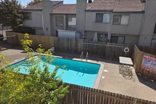 1385 Hood Rd, Sacramento, CA 95825 - Photo 30