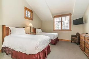 12220 Lookout Loop, Truckee, CA 96161 - Photo 16
