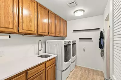 440 Wyndgate Road, Sacramento, CA 95864 - Photo 26
