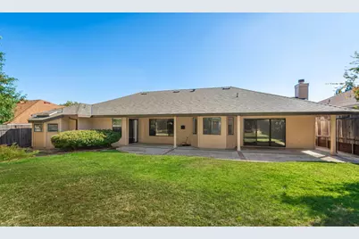 8681 Robin Hill Way, Orangevale, CA 95662 - Photo 36