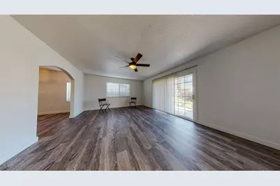2404 Queenaire Lane, Modesto, CA 95350 - Photo 10