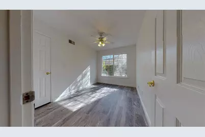 2404 Queenaire Lane, Modesto, CA 95350 - Photo 16