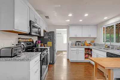 6260 Calvine Road, Sacramento, CA 95823 - Photo 10