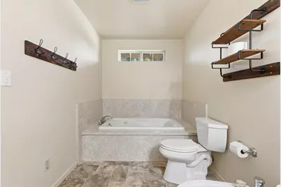 1422 Silva Avenue, Newman, CA 95360 - Photo 20