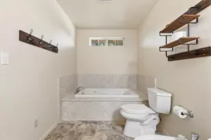 1422 Silva Ave, Newman, CA 95360 - Photo 20