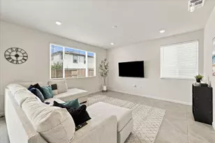 5064 Frisbee Dr, Roseville, CA 95747 - Photo 10