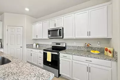5064 Frisbee Drive, Roseville, CA 95747 - Photo 14