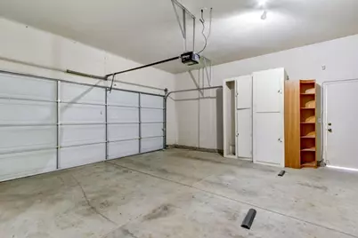6032 Roswitha Court, Sacramento, CA 95608 - Photo 32