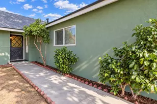 988 Laurel Ave, Lindsay, CA 93247 - Photo 2