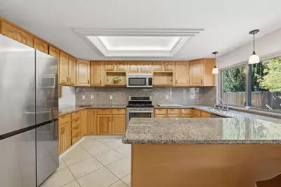 371 Rivertree, Sacramento, CA 95831 - Photo 18