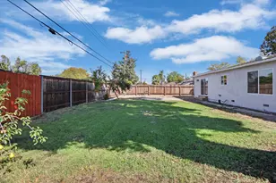 4613 B Pkwy, Sacramento, CA 95823 - Photo 32