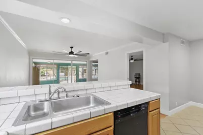 10505 Ambassador, Rancho Cordova, CA 95670 - Photo 14