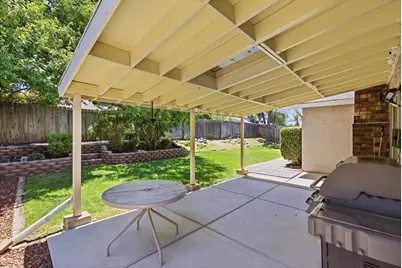 8048 Hoopes Drive, Citrus Heights, CA 95610 - Photo 20