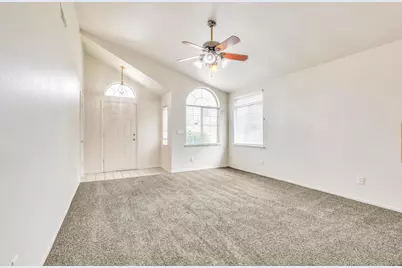 8274 Golden Park Court, Sacramento, CA 95828 - Photo 8