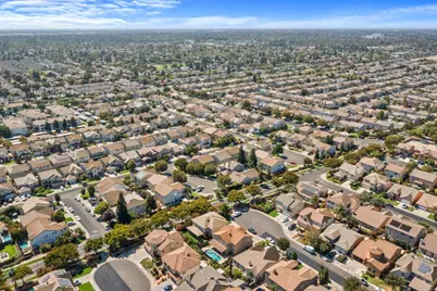 3000 Queens Gate Court, Modesto, CA 95355 - Photo 52