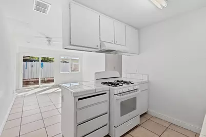 2644 San Ignacio Avenue, Modesto, CA 95354 - Photo 10