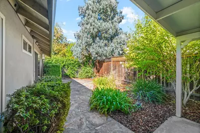 4634 Meyer Way, Carmichael, CA 95608 - Photo 38