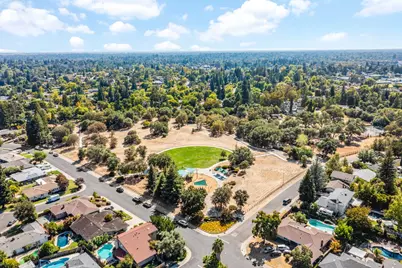 4634 Meyer Way, Carmichael, CA 95608 - Photo 44