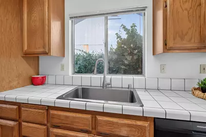 7612 Wynndel Way, Elk Grove, CA 95758 - Photo 24