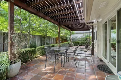 129 S Fairmont Avenue, Lodi, CA 95240 - Photo 6