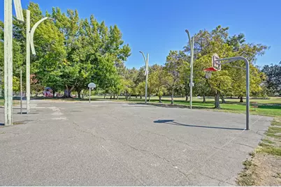 6571 Lake Park Drive, Sacramento, CA 95831 - Photo 50